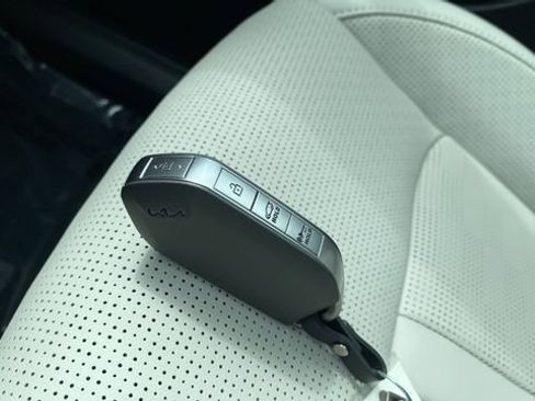New 2026 Kia Sorento SX AWD/4WD image 39