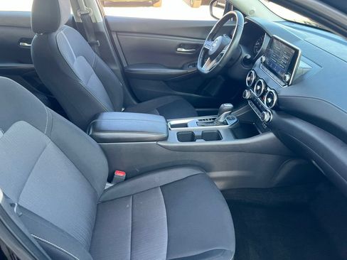 Used 2022 Nissan Sentra SV FWD image 18