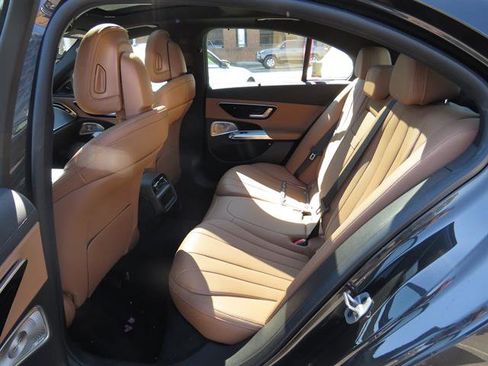 Used 2026 Mercedes-Benz E 350 4MATIC Sedan image 19