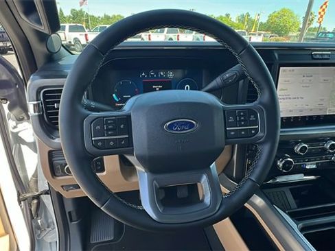 New 2025 Ford F250 Lariat w/ FX4 Off-Road Package image 30