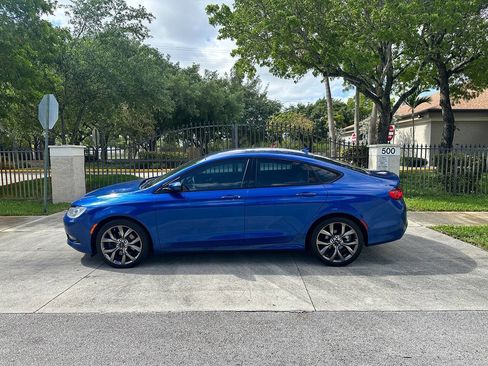 Used 2016 Chrysler 200 S w/ Navigation & Sound Group I image 10