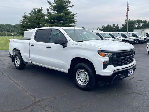 Used 2025 Chevrolet Silverado 1500 W/T w/ WT Value Package AWD/4WD image 7