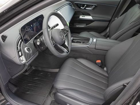 New 2026 Mercedes-Benz E 350 4MATIC Sedan image 2