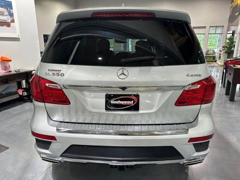 Used 2016 Mercedes-Benz GL 550 4MATIC image 35