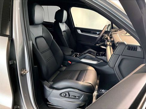 New 2026 Porsche Cayenne E-Hybrid image 19