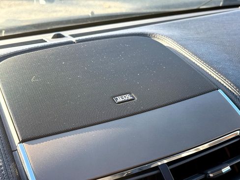 Used 2014 Lincoln MKX AWD w/ Equipment Group 102A image 25