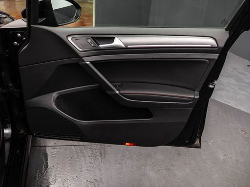 Used 2019 Volkswagen GTI S image 35