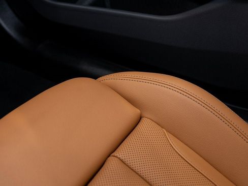 Used 2025 BMW 330i xDrive Sedan w/ Premium Package image 22