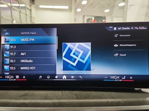 Used 2024 BMW X7 xDrive40i w/ Premium Package image 22