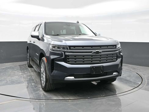 Used 2021 Chevrolet Suburban Premier AWD/4WD image 2