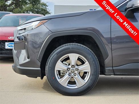 Used 2022 Toyota RAV4 XLE image 6