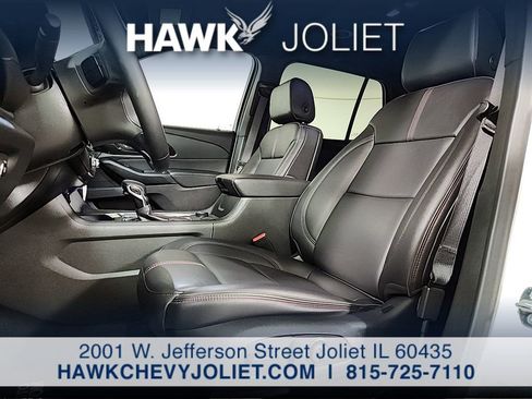 Used 2023 Chevrolet Traverse RS AWD/4WD image 11