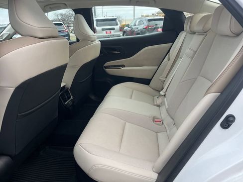 Certified 2025 Toyota Crown Limited image 24