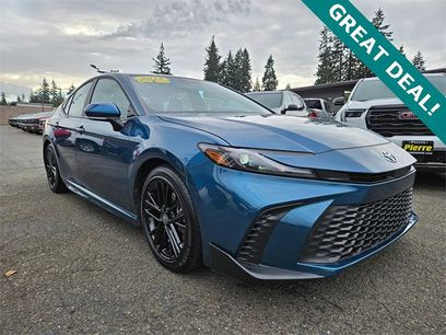 Used 2025 Toyota Camry SE w/ Convenience Package