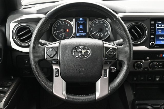 Used 2022 Toyota Tacoma Limited AWD/4WD image 23