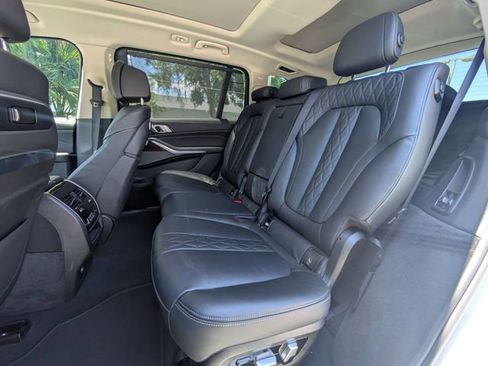 Used 2026 BMW X7 xDrive40i AWD/4WD image 13