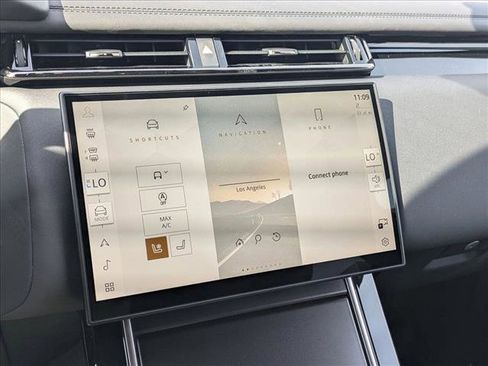 New 2026 Land Rover Range Rover Velar Dynamic SE image 12