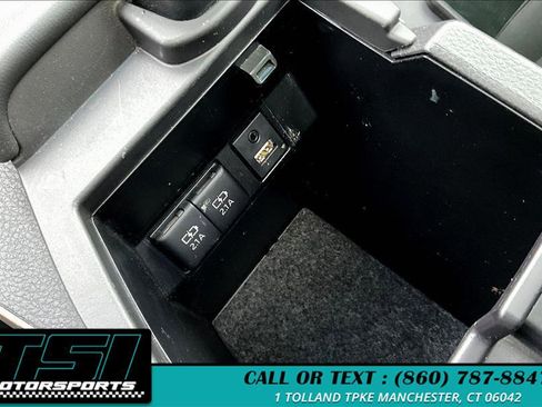 Used 2019 Toyota Avalon XLE image 31