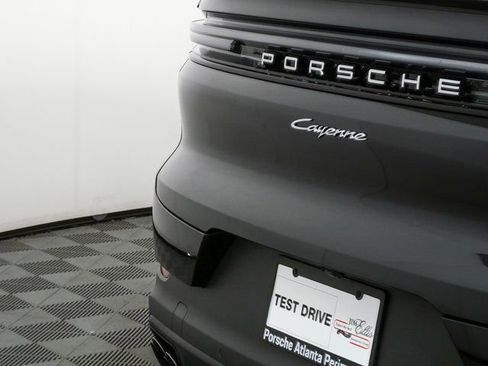 New 2026 Porsche Cayenne E-Hybrid Coupe image 36