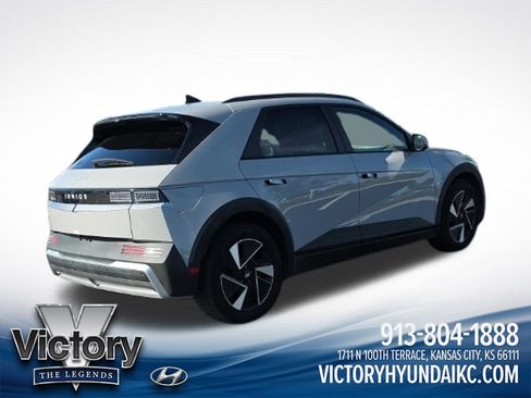 Used 2025 Hyundai Ioniq 5 SEL RWD image 8