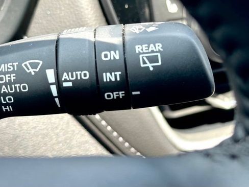 Used 2024 Toyota Grand Highlander AWD Hybrid image 24