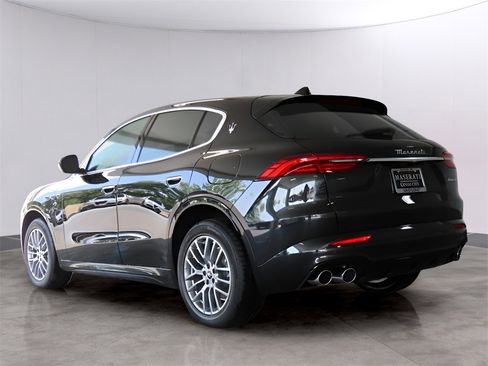 New 2024 Maserati Grecale GT image 5