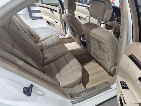 Used 2010 Mercedes-Benz S 550 image 29