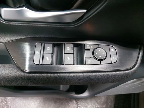 Certified 2025 Nissan Kicks SV image 47