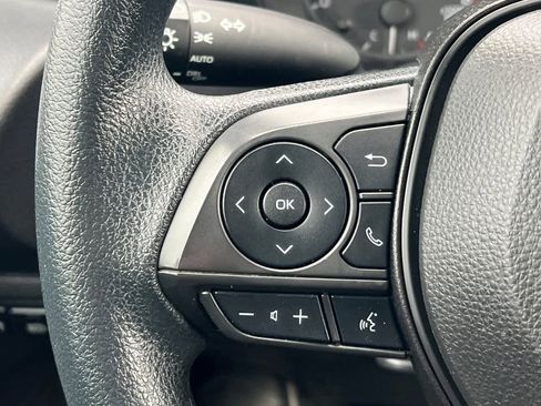 Used 2023 Toyota Corolla LE image 28