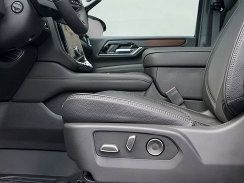 New 2026 GMC Yukon Denali w/ Denali Reserve Package AWD/4WD image 18