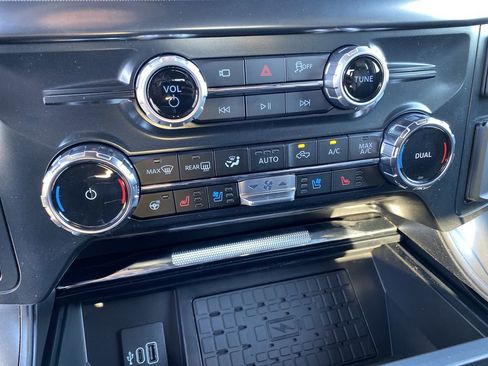 New 2025 Ford F150 Lariat w/ Equipment Group 502A High image 18