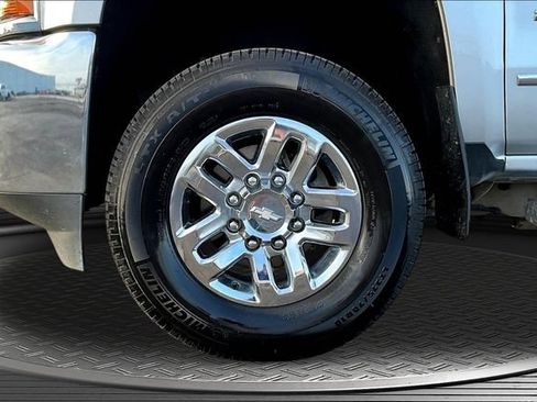 Used 2017 Chevrolet Silverado 2500 LTZ w/ LTZ Plus Package AWD/4WD image 35