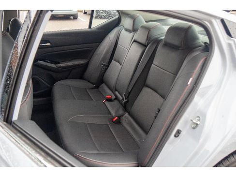 Used 2023 Nissan Altima 2.5 SR w/ SR Premium Package AWD/4WD image 18