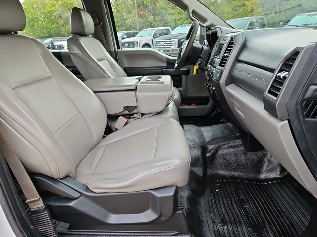 Used 2017 Ford F350 XL w/ Power Equipment Group RWD image 18