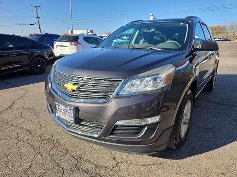 Used 2016 Chevrolet Traverse LS image 1