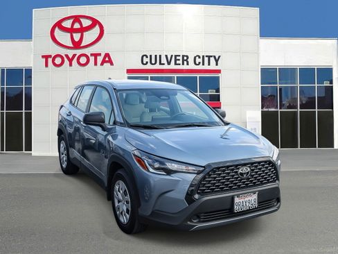 Used 2024 Toyota Corolla Cross L FWD image 1
