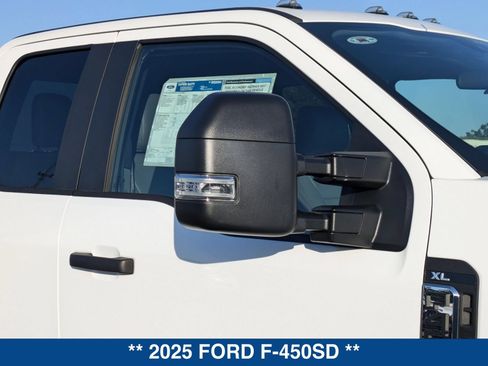 New 2025 Ford F450 XL w/ XL Chrome Package RWD image 11