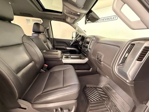 Used 2019 Chevrolet Silverado 2500 LTZ w/ Midnight Edition AWD/4WD image 20