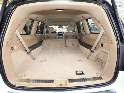 Used 2016 Mercedes-Benz GL 450 4MATIC image 40