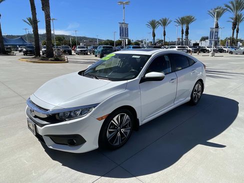 Used 2018 Honda Civic EX-T image 29
