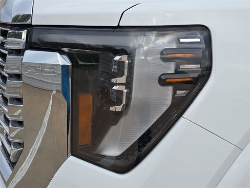 Used 2024 GMC Sierra 3500 Denali w/ Denali Reserve Package image 29