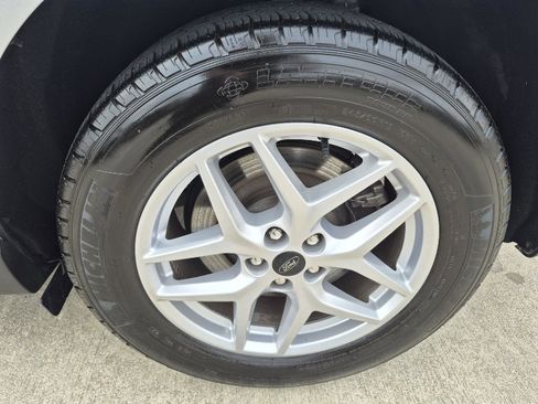 Certified 2024 Ford Edge SEL image 28