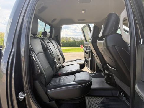 Used 2024 RAM 2500 Laramie AWD/4WD image 18