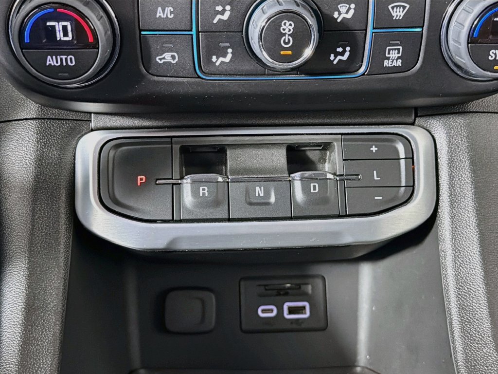 Used 2023 GMC Acadia SLT FWD image 17