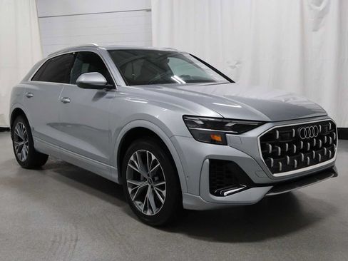 Used 2025 Audi Q8 Premium w/ Convenience Package AWD/4WD image 13