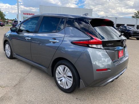 Used 2025 Nissan Leaf S FWD image 3