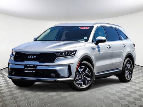 Certified 2023 Kia Sorento EX FWD image 2