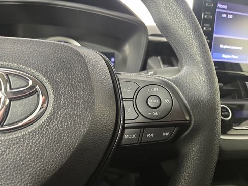 Used 2021 Toyota Corolla LE image 16