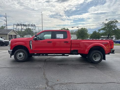 Used 2026 Ford F350 XLT AWD/4WD image 3