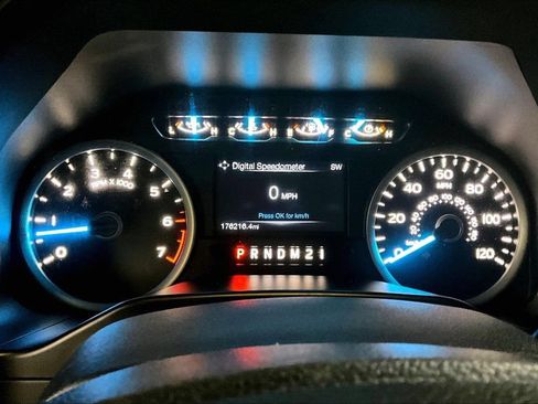 Used 2015 Ford F150 XLT w/ Equipment Group 301A Mid AWD/4WD image 25